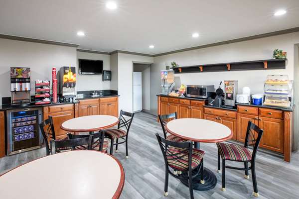  - Days Inn Baytown - I-10, Exit 792