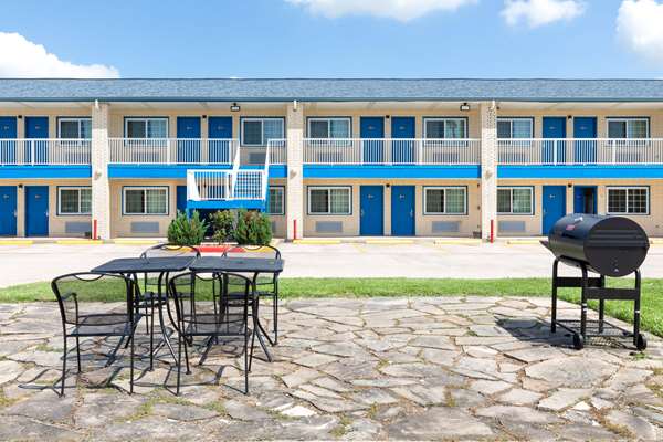  - Days Inn Baytown - I-10, Exit 792