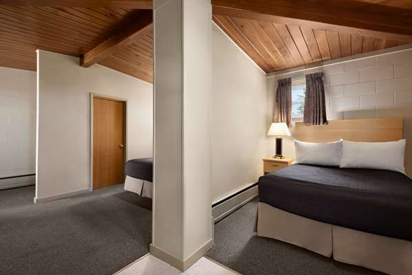 Suite - Thriftlodge Moose Jaw