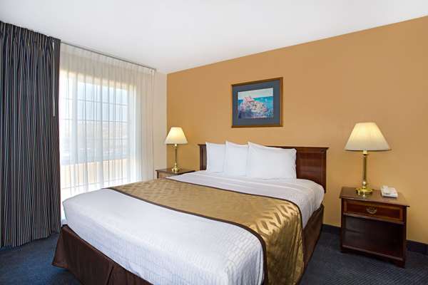  - Super 8 Hotel Oroville - CA 70, Exit 47