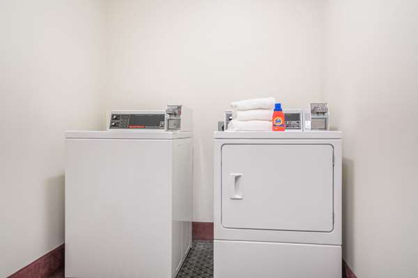  - Days Inn Casselton - I-94, Exit 331