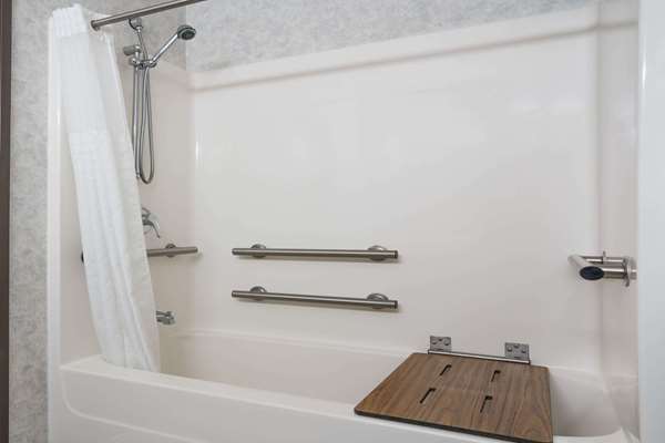  - Days Inn Casselton - I-94, Exit 331