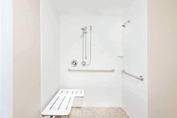  - Baymont Inn & Suites Erie - I-90, Exit 27