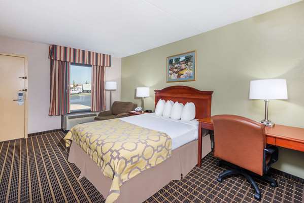  - Baymont Inn & Suites Northeast Clarksville - I-24, Exit 4