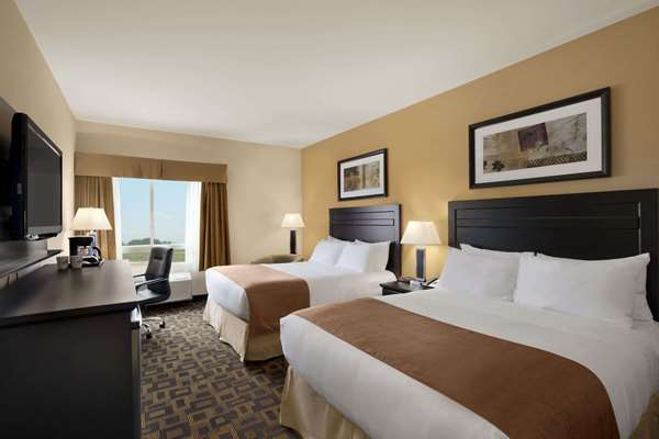  - Days Inn & Suites Airport Winnipeg