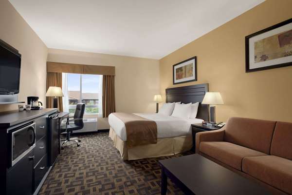  - Days Inn & Suites Airport Winnipeg