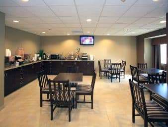 - Microtel Inn & Suites by Wyndham Triadelphia - I-70, Exit 10