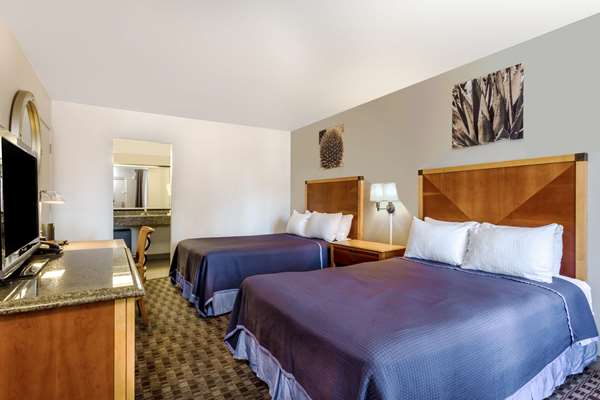  - Howard Johnson Inn Scottsdale