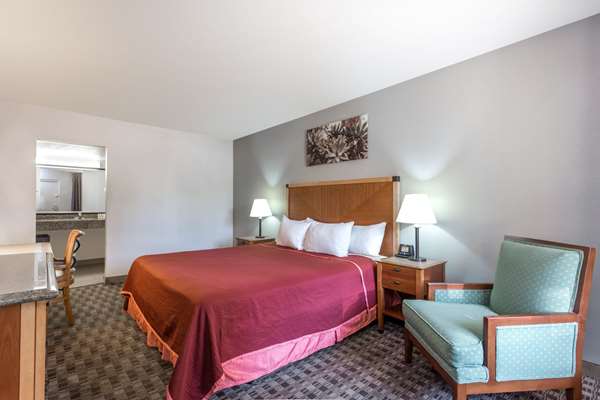  - Howard Johnson Inn Scottsdale