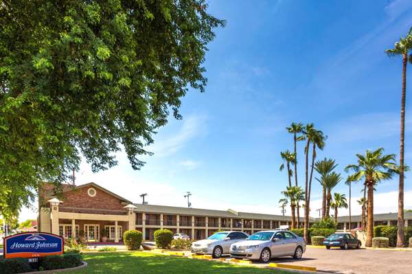 Exterior view - Howard Johnson Inn Scottsdale