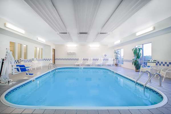 Pool - Baymont Inn & Suites Evansville - I-25, Exit 185