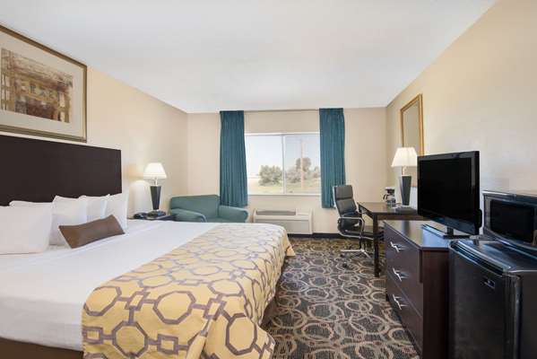  - Baymont Inn & Suites Evansville - I-25, Exit 185