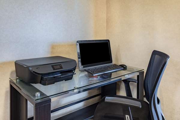 Conference Area - Baymont Inn & Suites Evansville - I-25, Exit 185