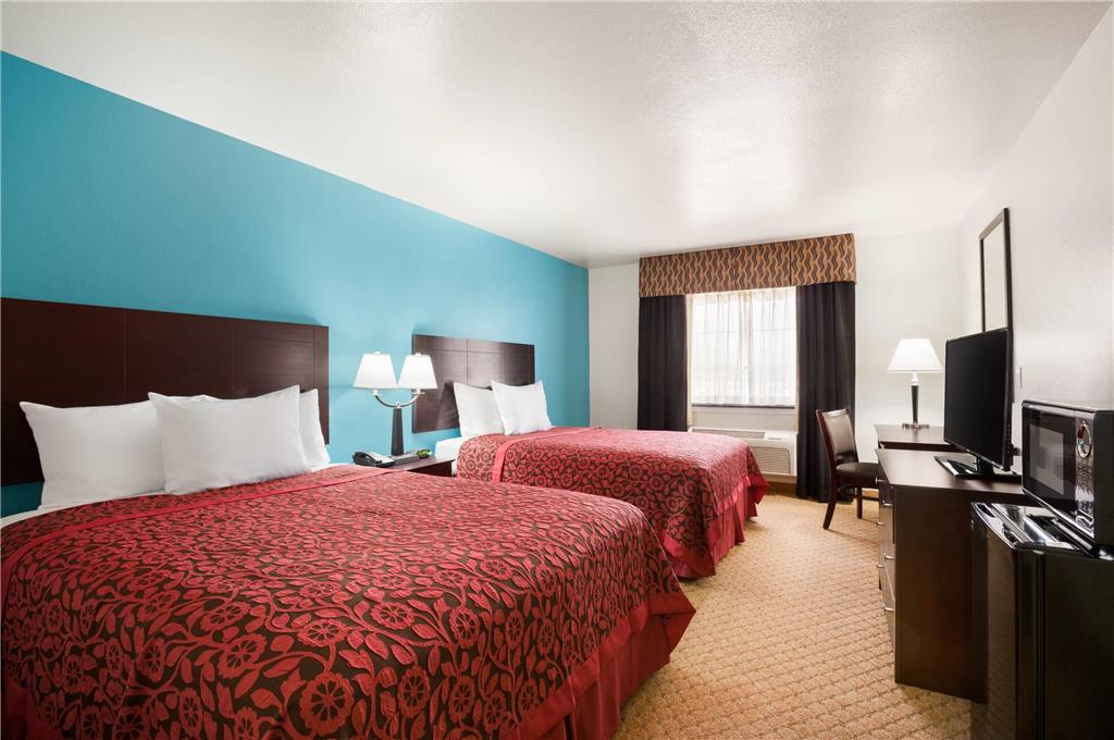 DAYS INN CONROE NORTH-guestroom-Guest Room,On-Site.jpg