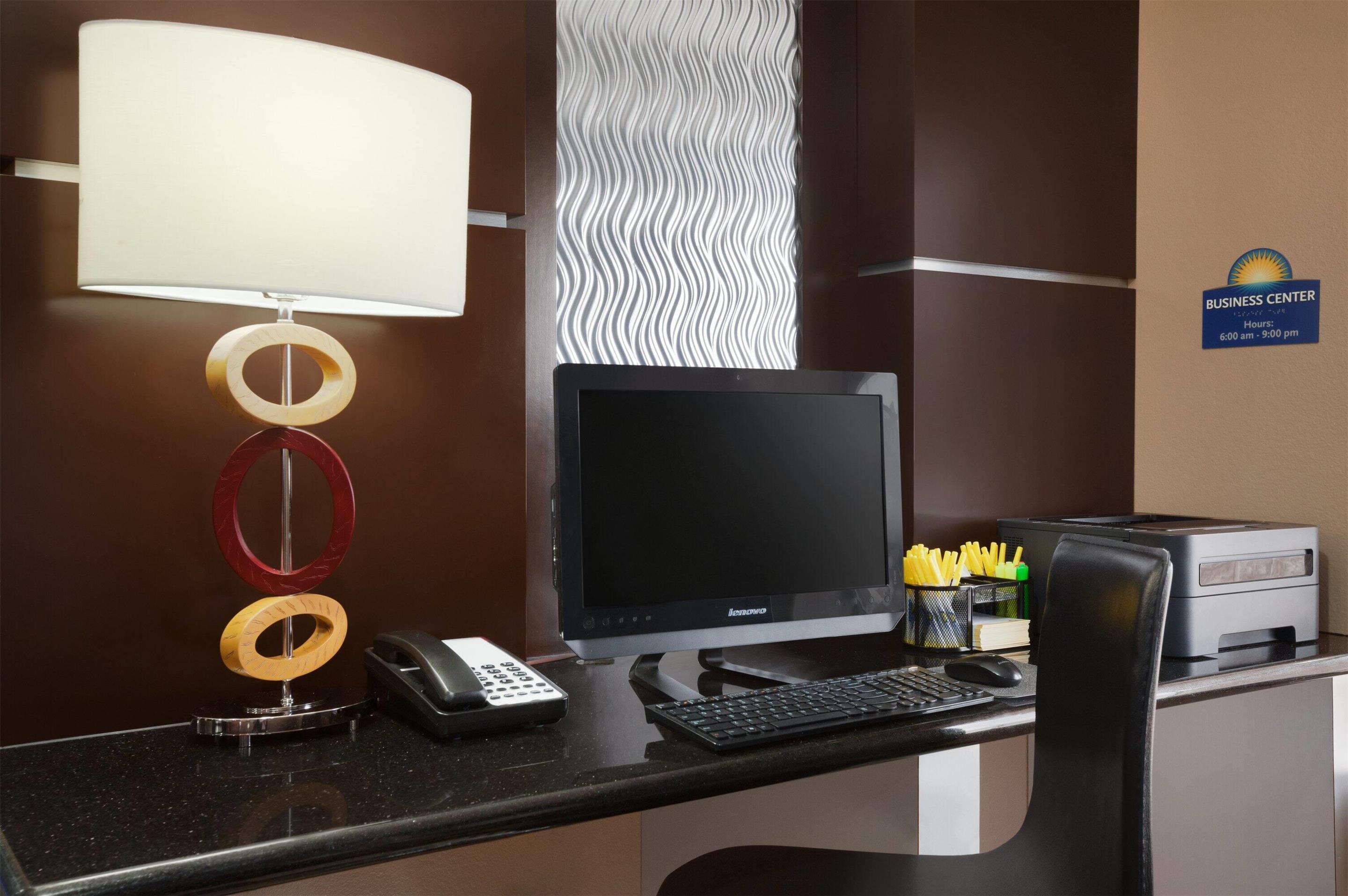 Business Center | Days Inn & Suites by Wyndham Conroe North