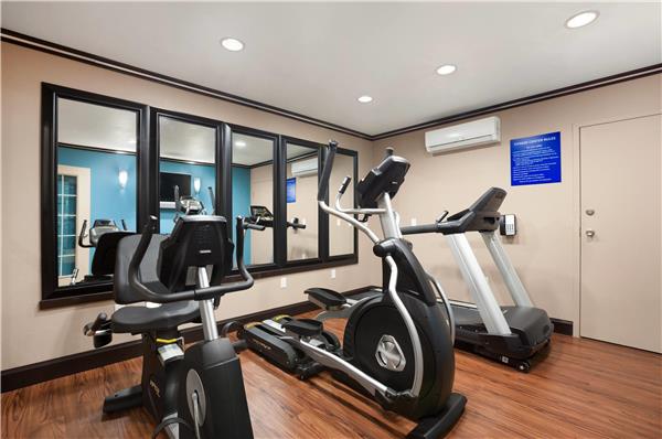 On-Site,Property Amenity,Recreation,Fitness Center