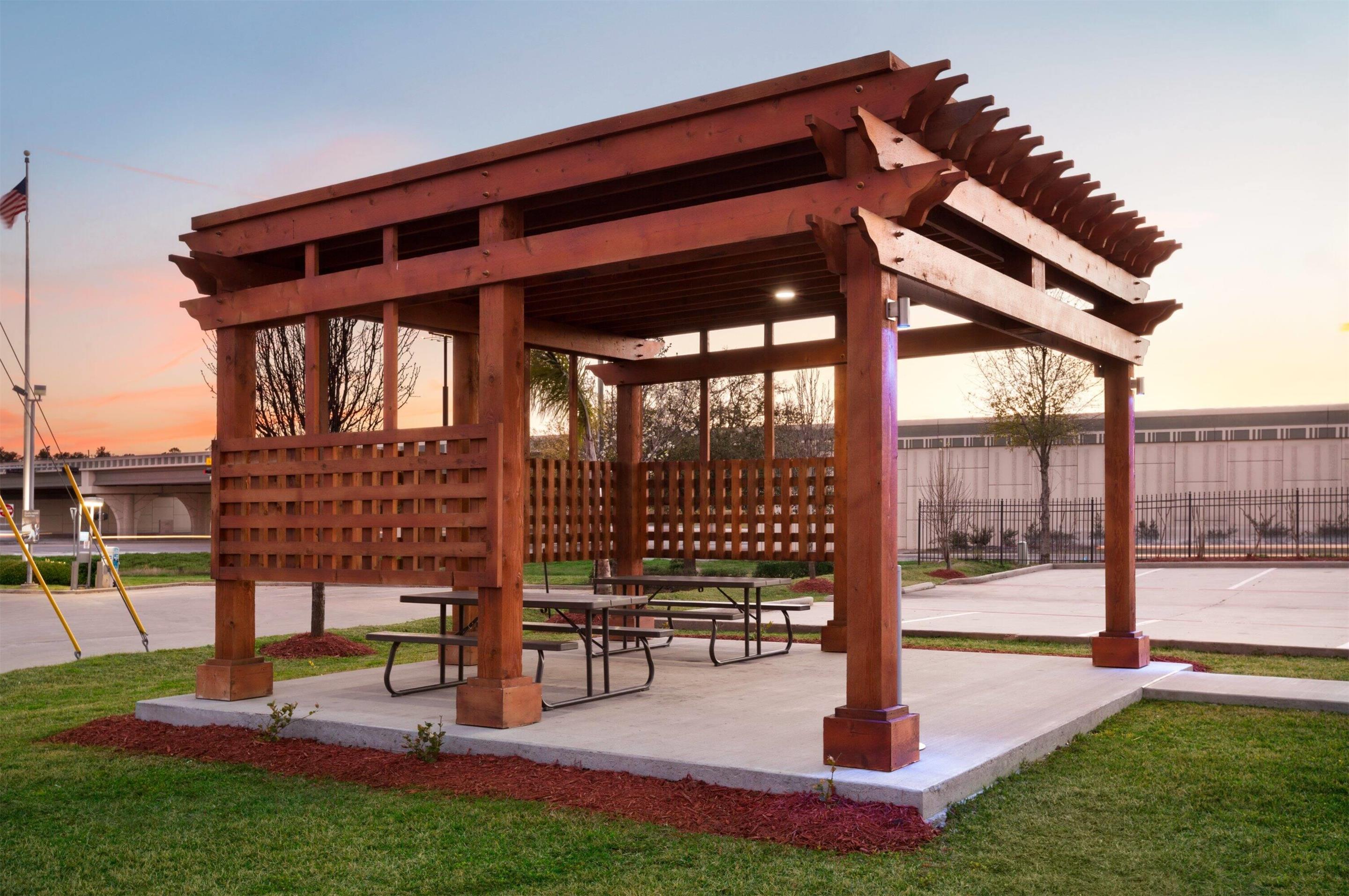 Property amenity | Days Inn & Suites by Wyndham Conroe North