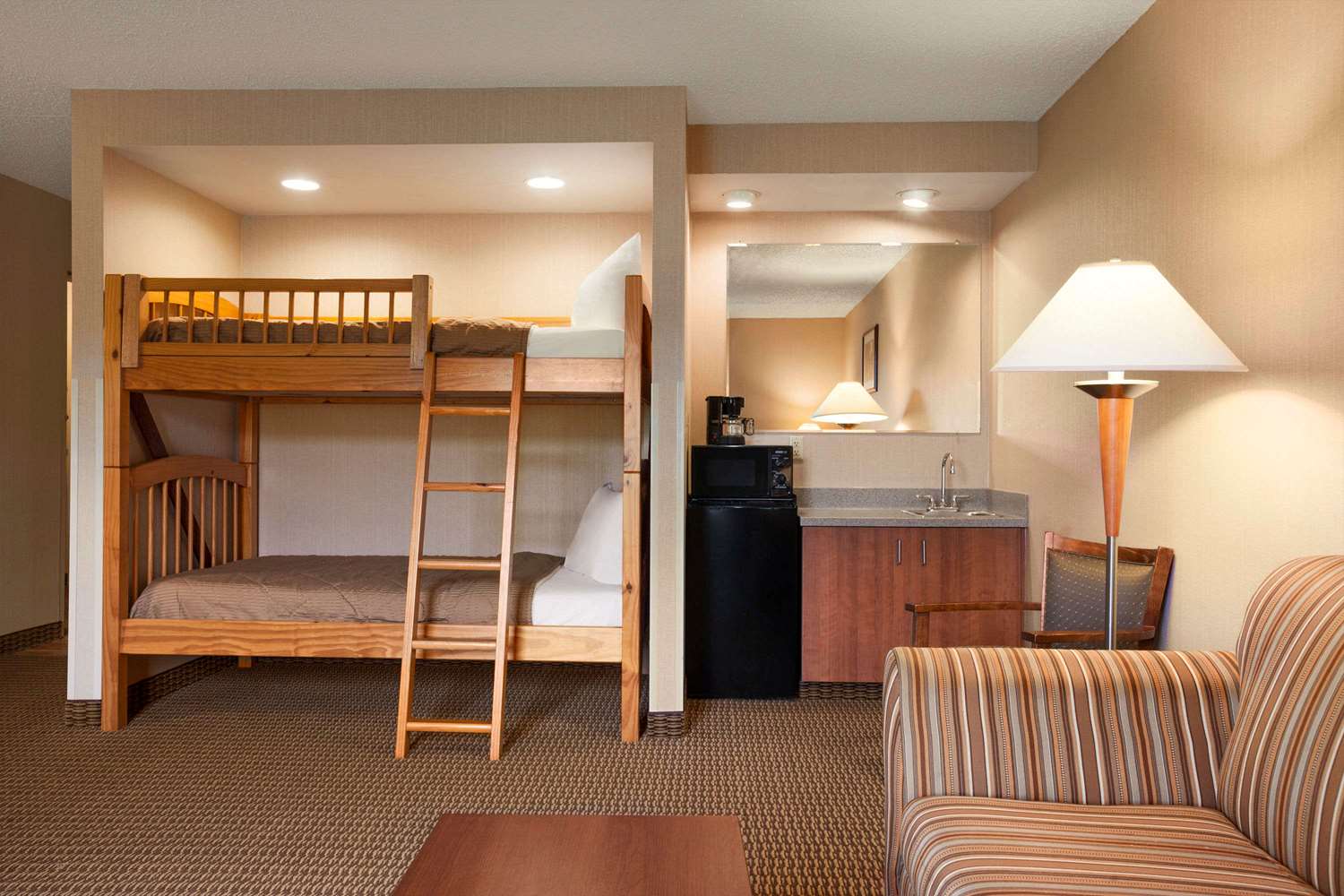 Ramada Hotel Williamsburg Ia See S Suite Ramada Hotel Williamsburg