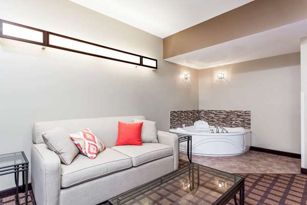 Suite - Microtel Inn & Suites by Wyndham Timmins