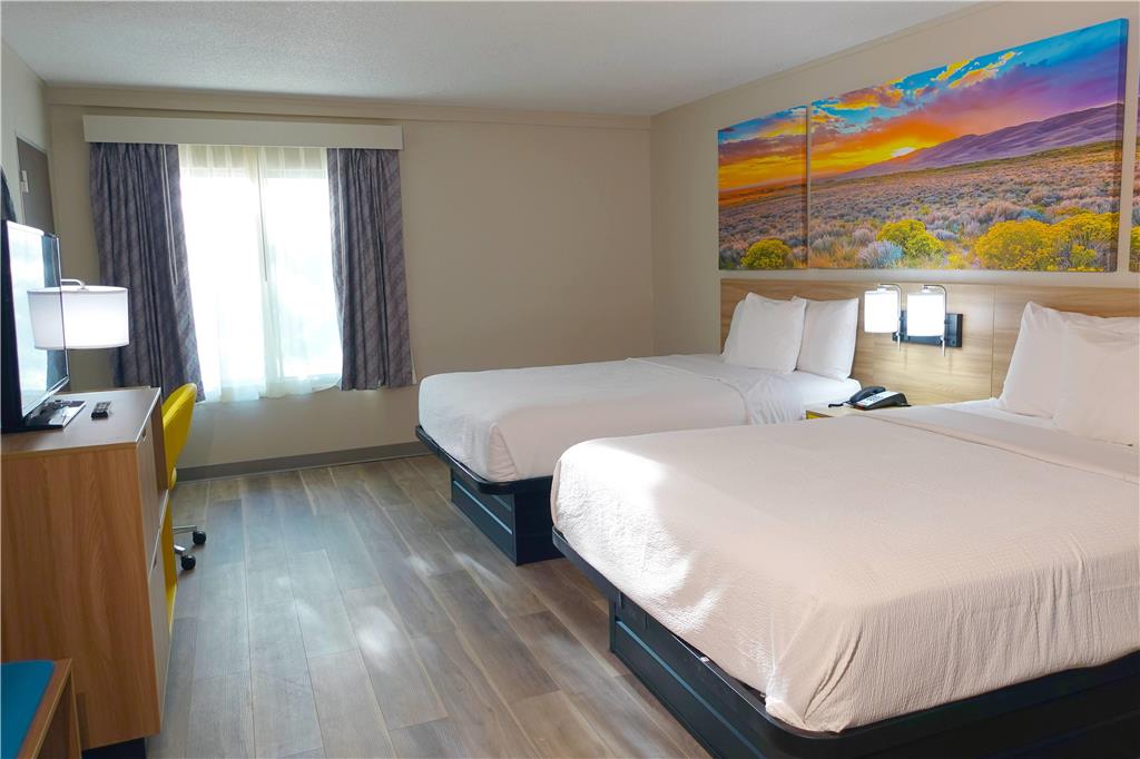 DAYS INN BY WYNDHAM, NORMAN-guestroom-Guest Room,On-Site.jpg