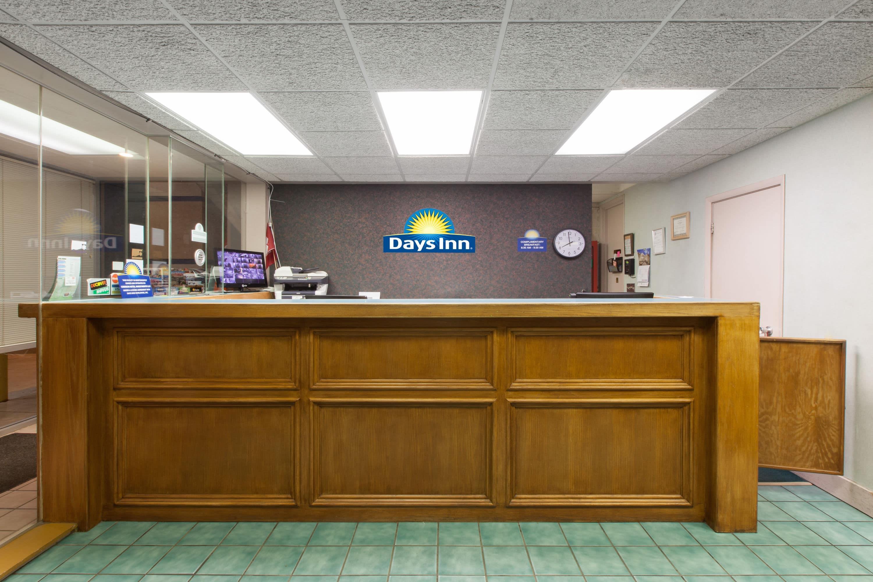 Front Desk | Days Inn by Wyndham Norman