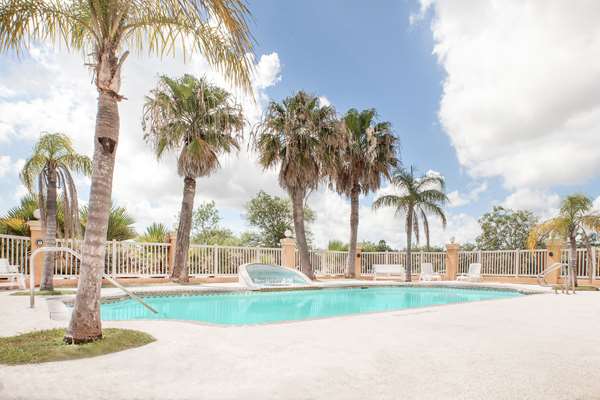 Pool - Super 8 Motel Corpus Christi