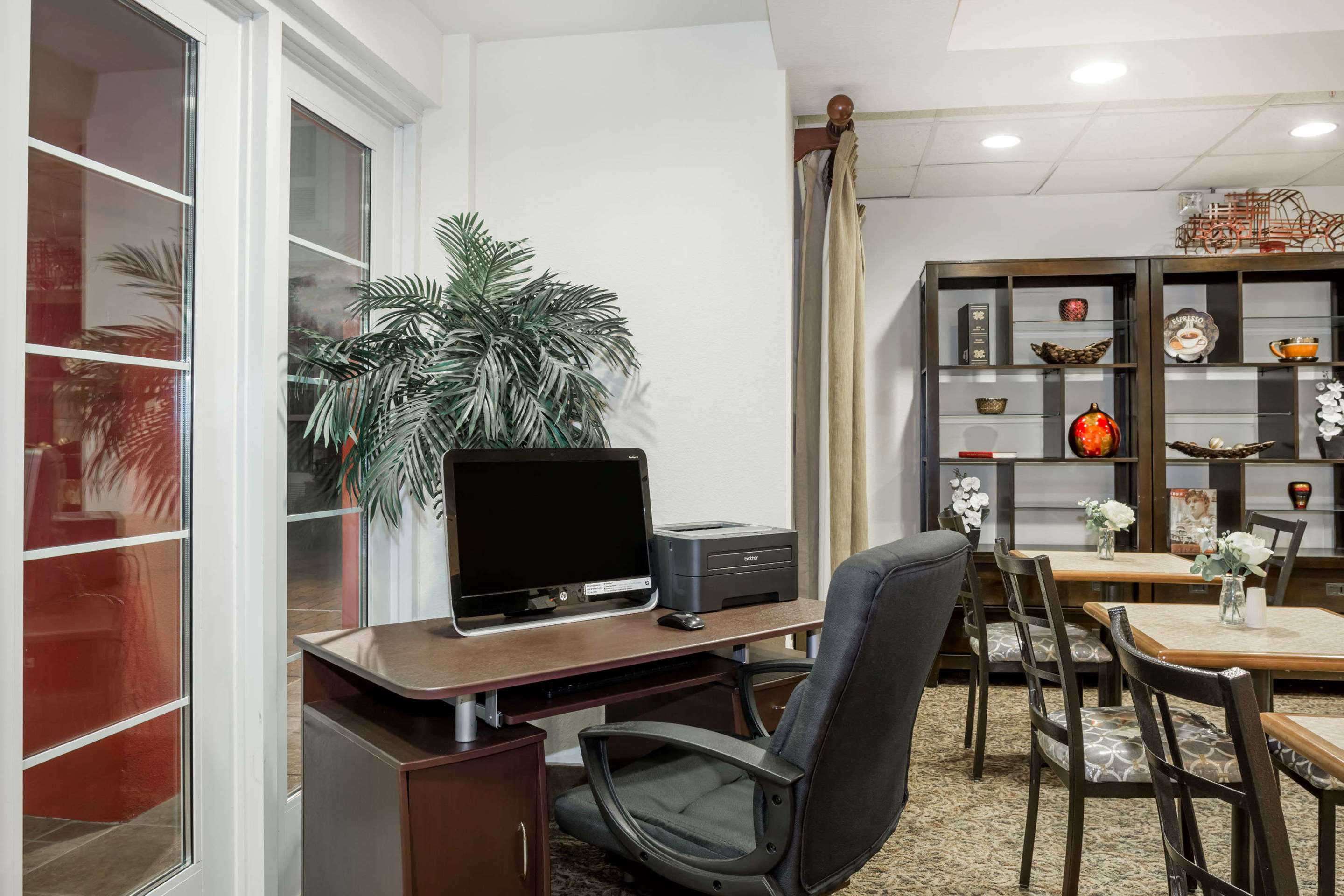 Business Center | Hawthorn Suites By Wyndham Panama City Beach, FL