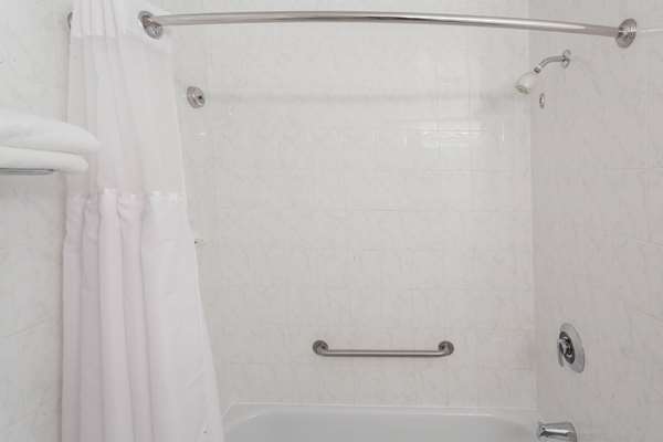  - Thriftlodge Moncton