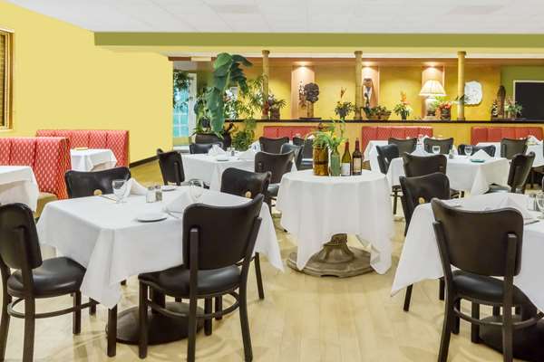 Restaurant - Wyndham Garden Inn Airport San Jose