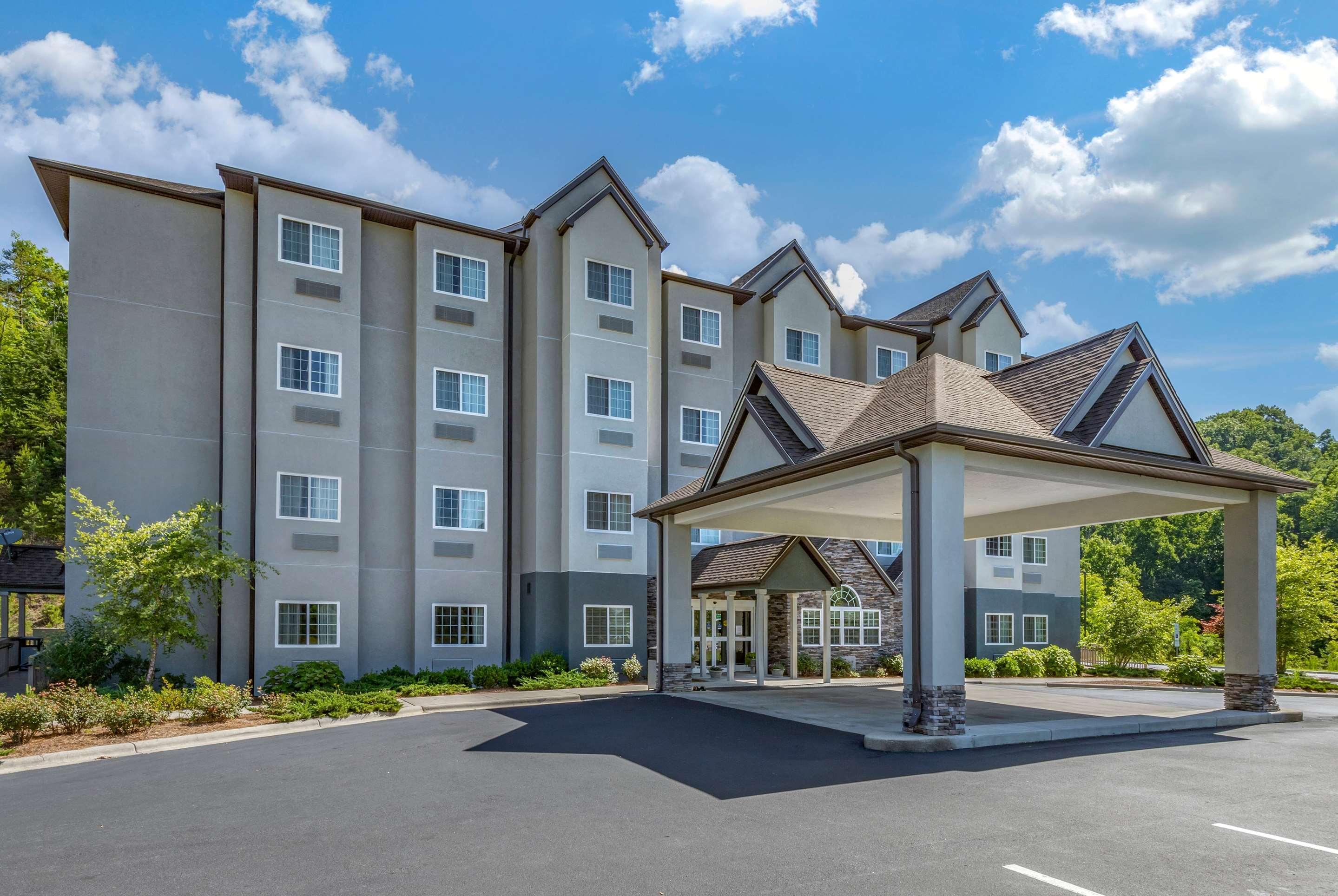Exterior | Microtel Inn & Suites Dillsboro/Sylva