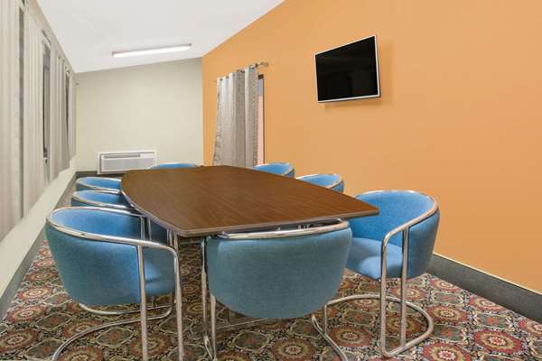  - Days Inn & Suites Red Rock Gallup