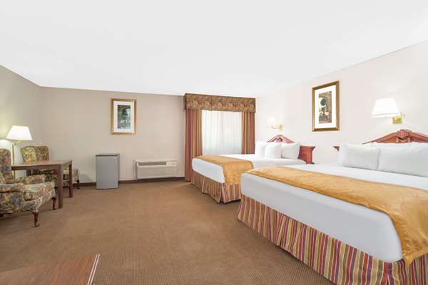 Suite - Days Inn & Suites Red Rock Gallup