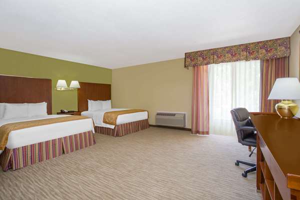 Suite - Days Inn & Suites Red Rock Gallup
