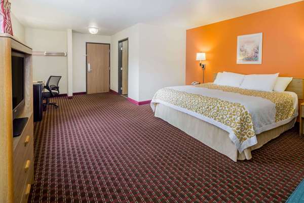  - Days Inn Stoughton