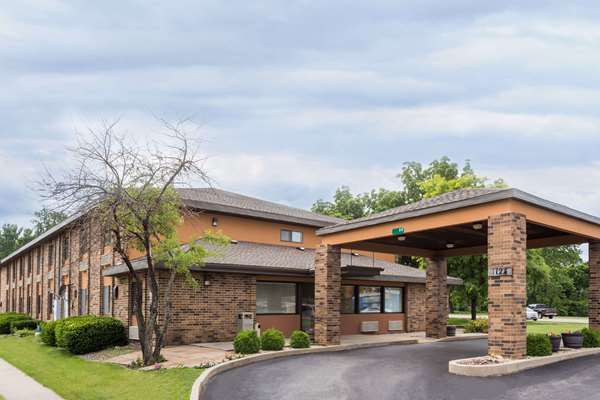 Exterior view - Days Inn Stoughton