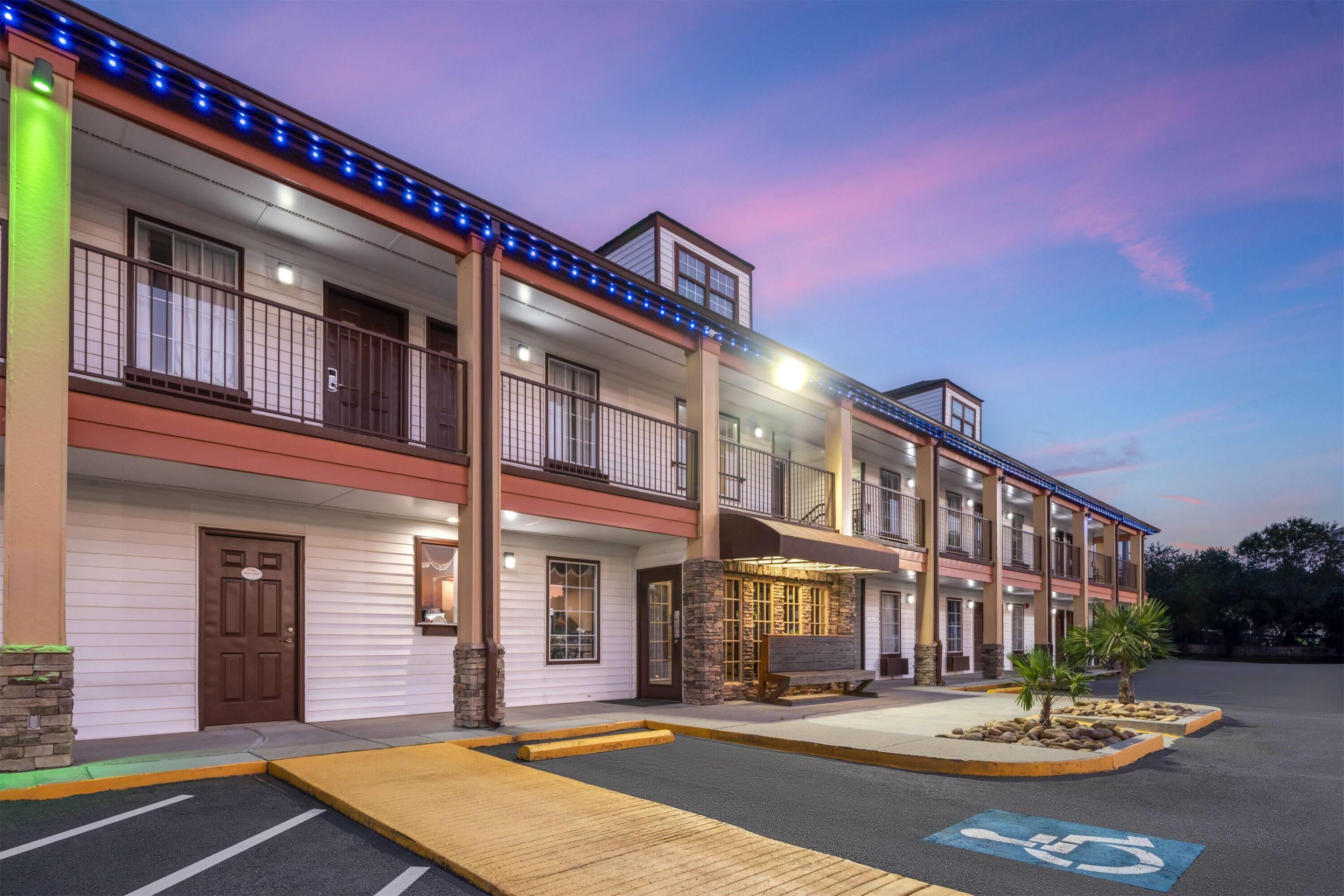 Exterior | Baymont by Wyndham Commerce GA Near Tanger Outlets Mall