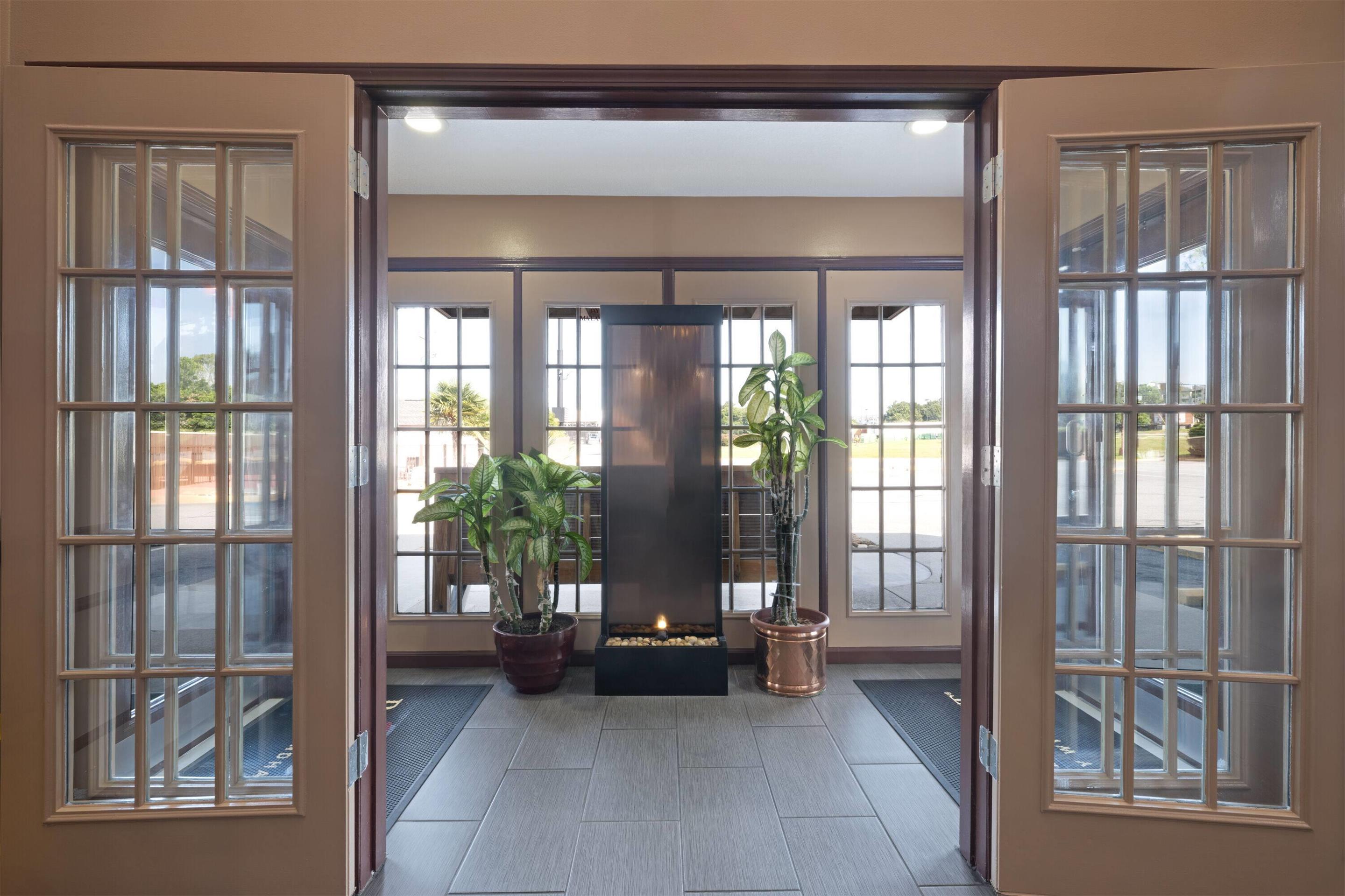 Lobby | Baymont by Wyndham Commerce GA Near Tanger Outlets Mall