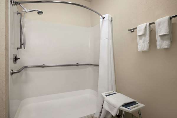  - Days Inn & Suites Romeoville - I-55, Exit 263