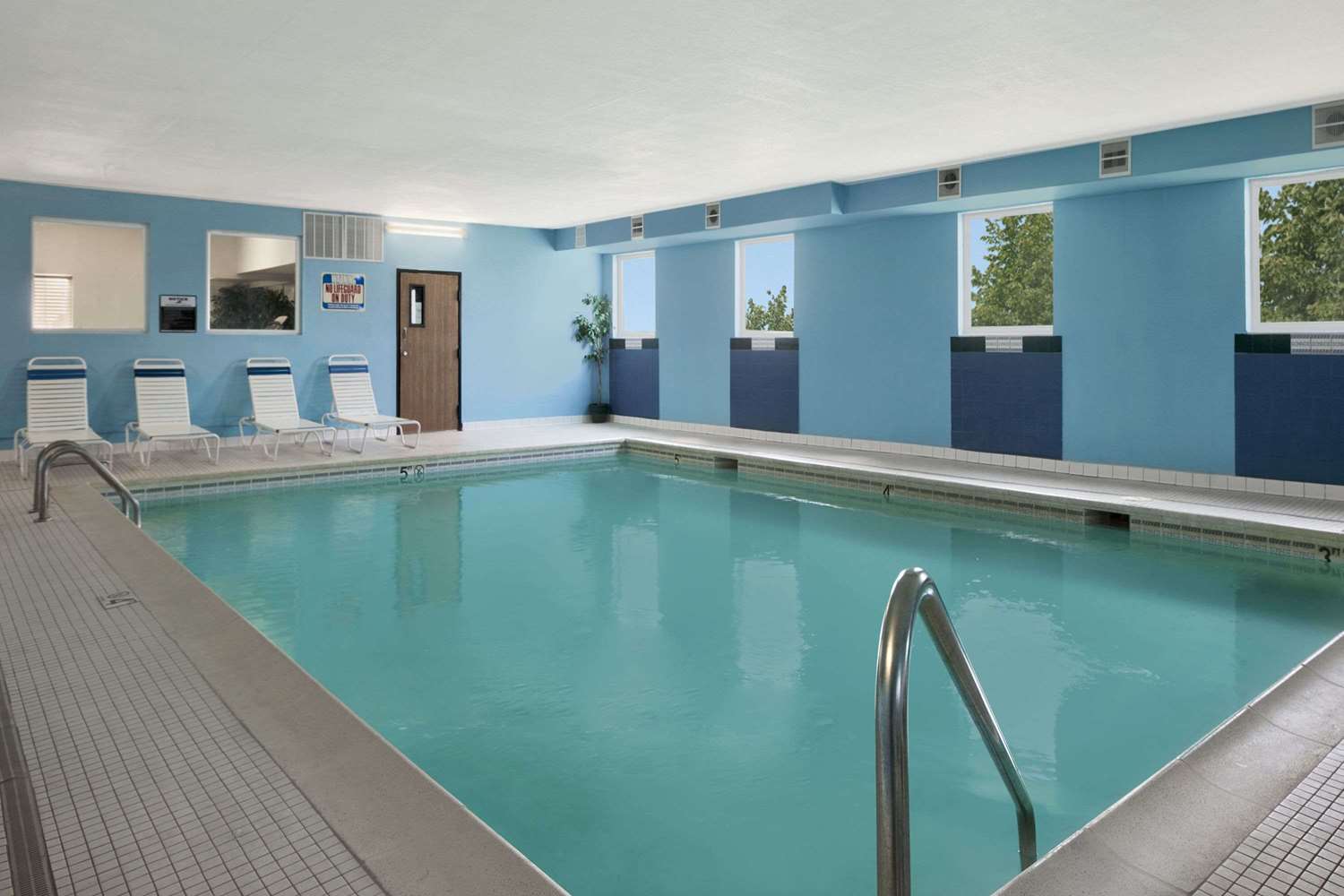 Days Inn & Suites Romeoville, IL - See Discounts