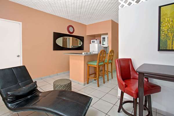  - Knights Inn Hallandale Beach