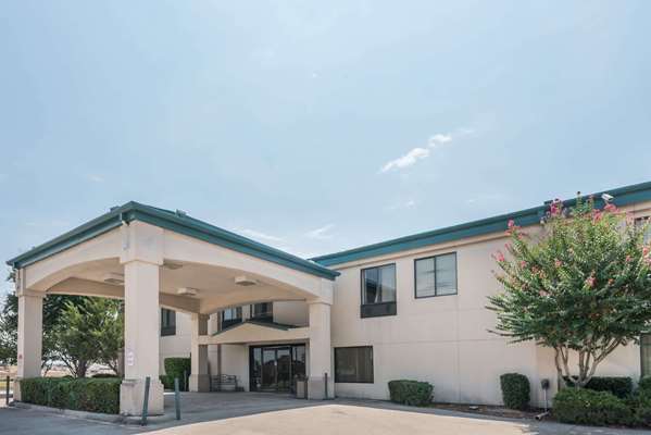 Exterior view - Super 8 Motel Downtown Fort Worth