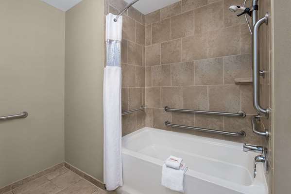  - Baymont Inn & Suites Minot