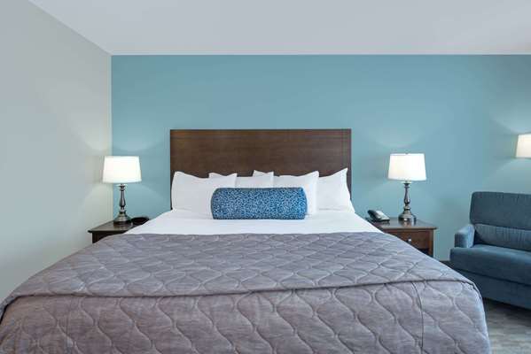  - Baymont Inn & Suites Minot