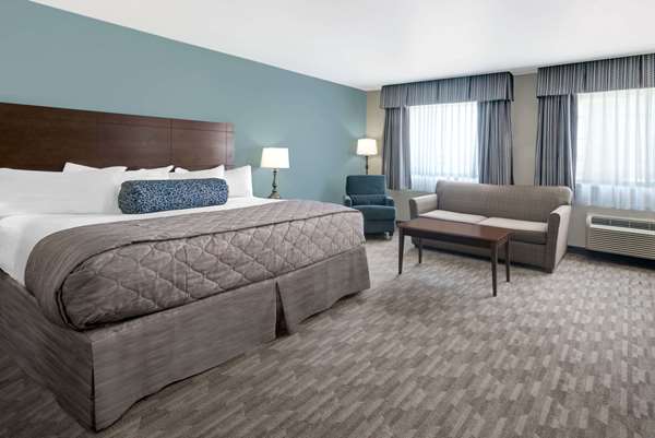  - Baymont Inn & Suites Minot