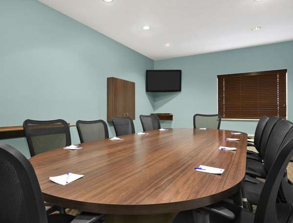  - Baymont Inn & Suites Minot