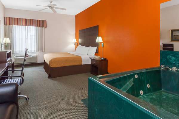 Suite - Days Inn & Suites Pasadena