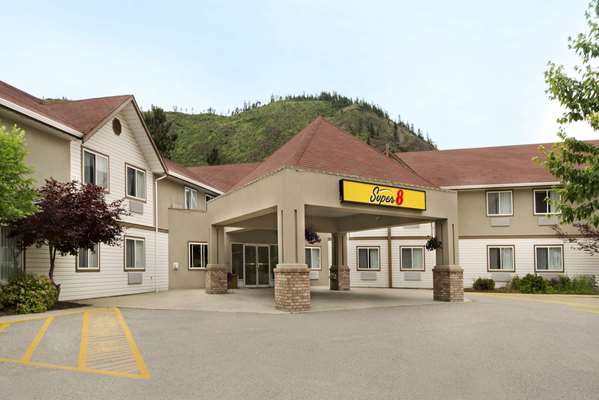 Exterior view - Super 8 Motel West Kelowna