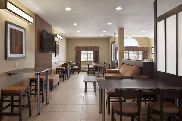  - Microtel Inn & Suites by Wyndham Gonzales