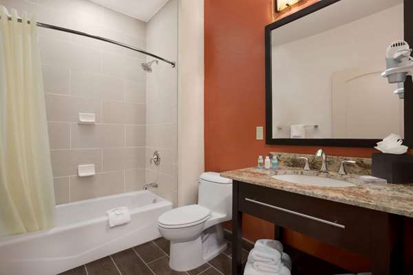  - Baymont Inn & Suites Hobbs