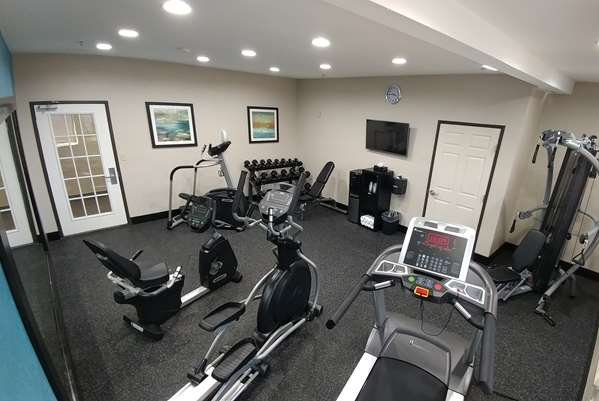Fitness/ Exercise Room - Hawthorn Suites by Wyndham Irving